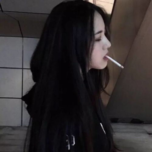 超准,抽烟人最喜欢用的头像