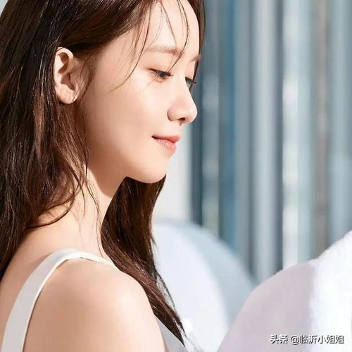 林允儿,恬静温柔系列美少女,甜蜜初恋的感觉,你心动吗