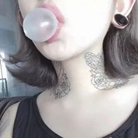 超拽女生霸气头像冷酷性感纹身的超拽霸气女头