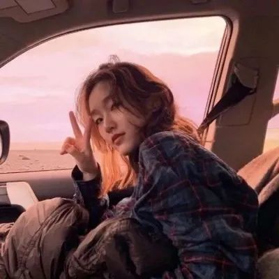 头像最易招桃花的男女头像1.0