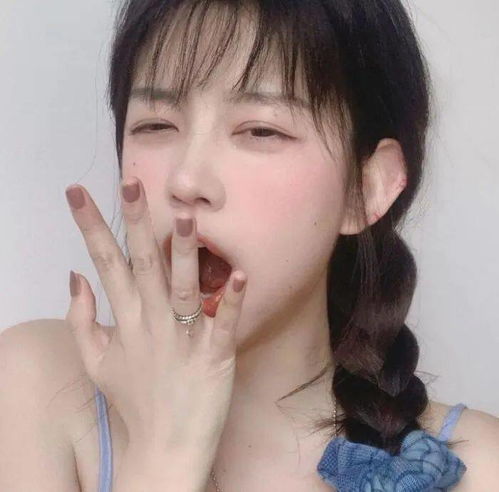 女生头像真人头像前后