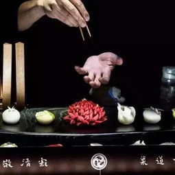 摇滚乐手转型日本最高颜值匠人,365天坚持一个动作,用一团面俘获万千少女心