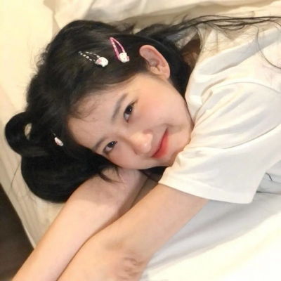渝ins风甜妹真人女头不许哭,不许哭,不许流小珍珠