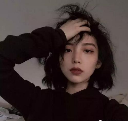 12条超霸气句子,句句入心要么,各回各家,要么,你妈变我妈