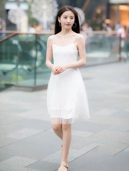 时尚女生穿搭穿露肤裙显得不规矩穿宽松遮肉裙,显瘦百搭又洋气