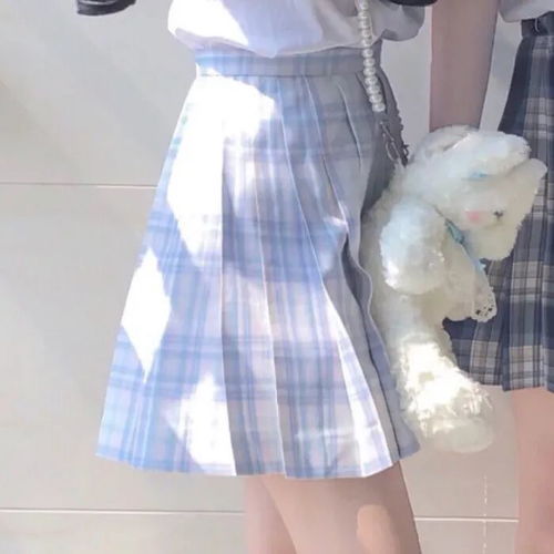 jk制服女生头像说夜色美的人,一定是没见过你笑的样子
