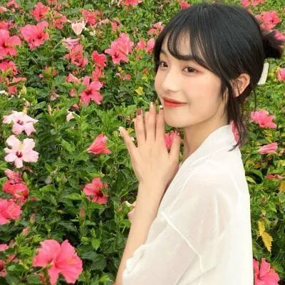 气质女生微信头像