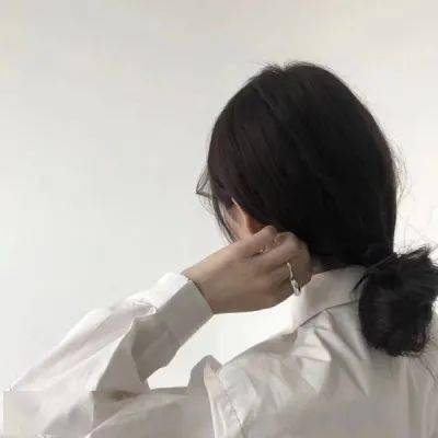 头像希望你的路繁花似锦依旧是那个无比快乐的姑娘