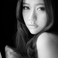 细微的感受qq黑白头像女生你虚我也虚我们各取所需