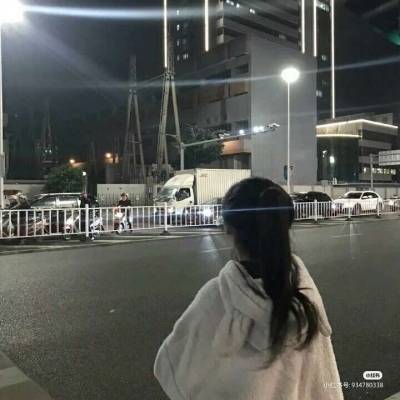 难过女头像2020最新伤感女头像背影或侧脸