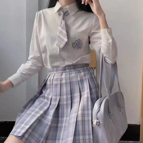 一眼万年jk风头像,快和小姐妹一起换,浪漫句子
