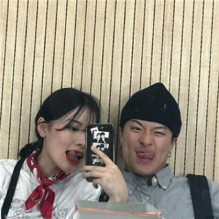 搞怪的情侣头像,真人搞怪情侣头像奇葩一对