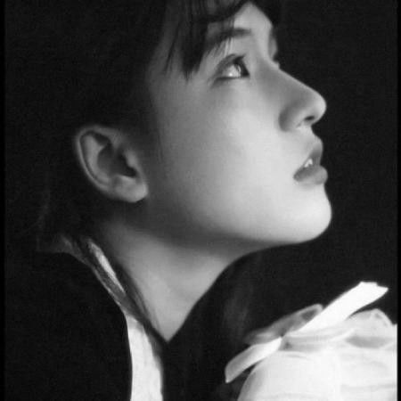 伤感的qq头像女真人抽烟