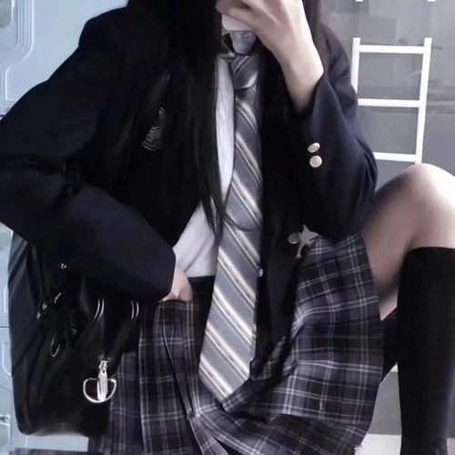 jk部位女生头像蔡少芬
