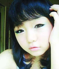 12岁女孩发帖教人化妆雷翻网友称时代变了
