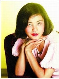 女神17岁容颜王菲张曼玉差好大