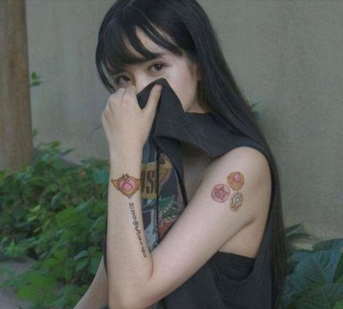 浙江15岁高中女孩叛逆期,和两个混混开房,其父发现后暴打女孩
