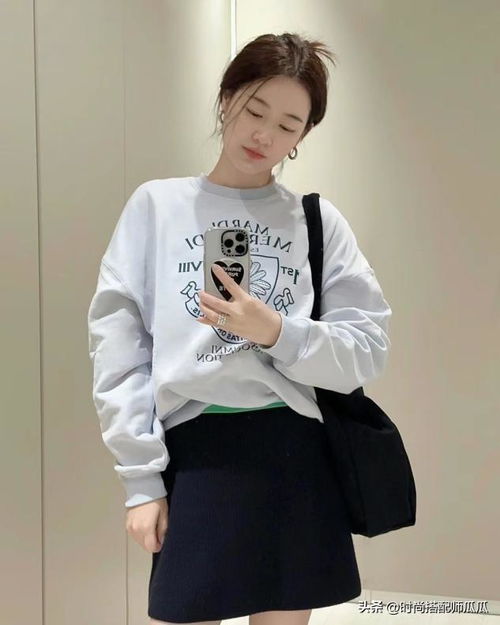 三四十岁女人穿卫衣,牢记3穿3不穿,才能洋气显瘦又好看