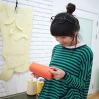 穿绿色衣服的女生头像