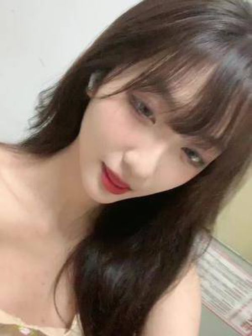 美女卖萌清纯妹子