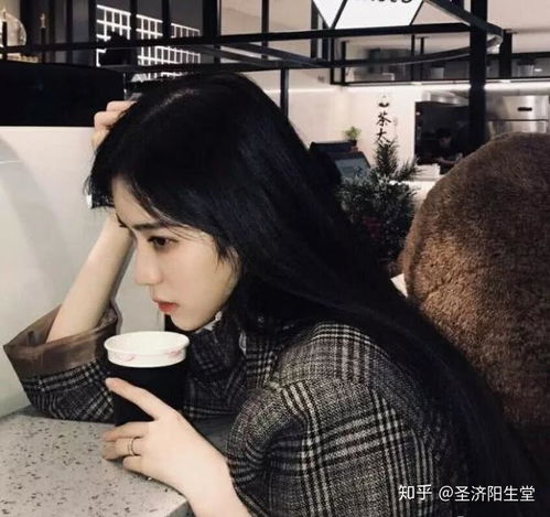 两性关系女人最吸引男人的,不是颜值和身材,而是这3点