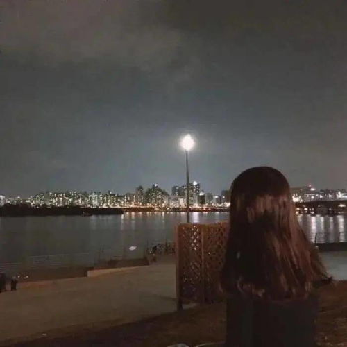 超高质量情侣头像能让我狂奔的除了大雨也只有你了