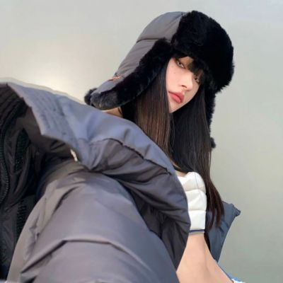 成熟自然真人头像女美女机器人