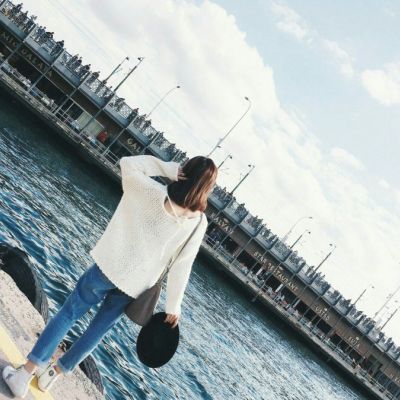 抖音里的句子承诺,就像放屁,当时惊天动地,过后苍白无力