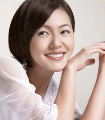 小s从清纯少女变魅力辣妈时刻不忘家宅风水