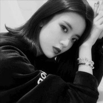 高冷网红女生头像