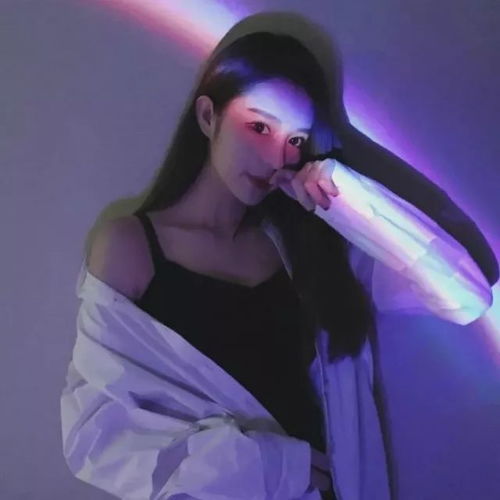 头像丨我过得很难过忙碌里还有失落