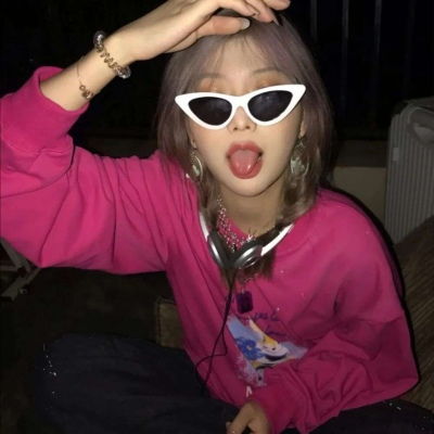 正装女生头像图片大全真人欧美