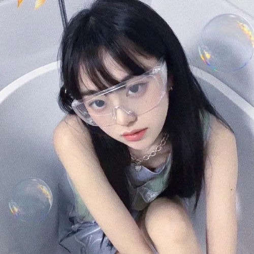 头像壁纸美女头像一个人走路,是和地球的单独约会腾讯新闻
