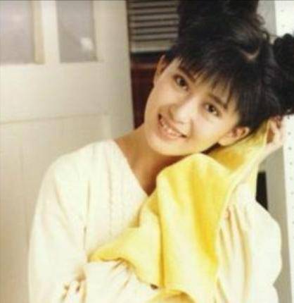 月亮公主孟庭苇逼丈夫离婚,出轨女助理12岁儿子还原真相