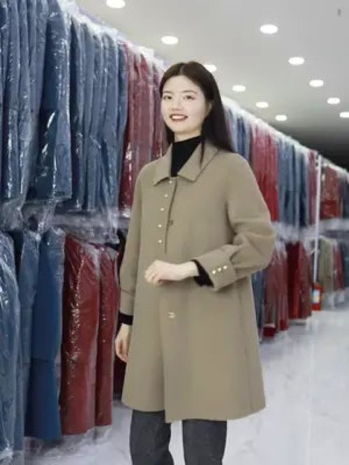 简单即高级质感满满的高货羊毛大衣点击头像进入直播间抢购吧高端羊毛大衣女装