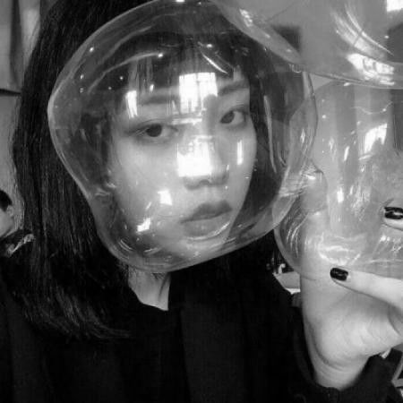 黑白头像女唯美库尔森