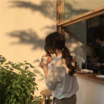 ins气质有温柔的背影女头