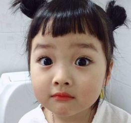 想知道这个敲可爱的小女孩叫什么,好像是韩国的