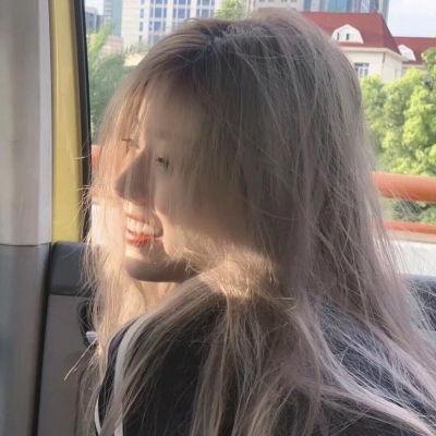 海边女生头像