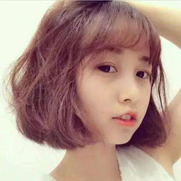 网照片女生头像短发