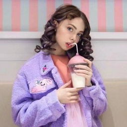 2018qq头像女生欧美范时尚俏皮可爱总是不长记性地过分期待