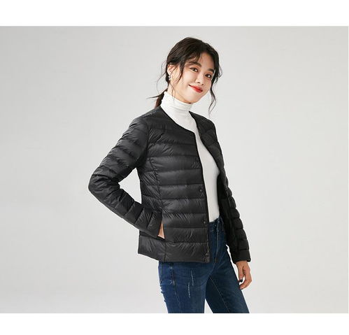 高中生冬天要穿校服外套,有没有推荐的女生短款羽绒服和毛衣