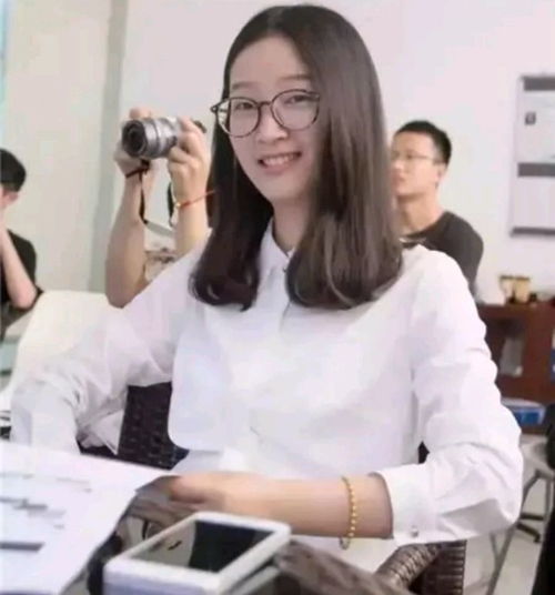 北大女硕士,在美国留学2个月后失联,父母最后的决定让人痛心