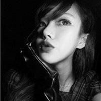 甜美萝莉时尚的黑白女生头像不带字,黑与白显得更是好看顺眼