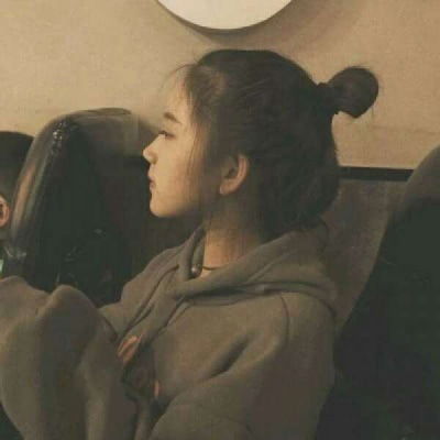 原宿风暗黑系女生头像真人孤独堕落女生头像高冷