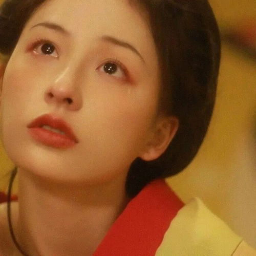 港风女生头像物是人非事事休,欲语泪先流