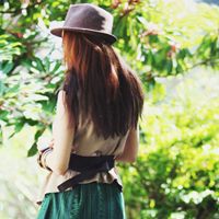 qq头像女生背影长发