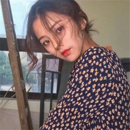 为什么有些女生频繁更换头像,而一部分女生却从不换头像
