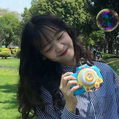 伤感女生头像也不是放不下就是不甘心