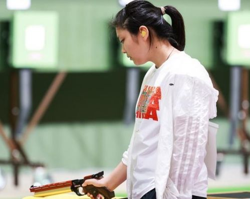 中国队再添一奖牌平世界纪录后,姜冉馨获铜牌,射击双保险失冠